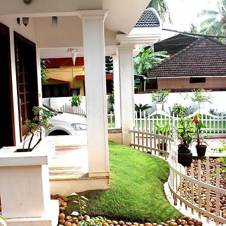 Homested Homestay Fort Kochi מראה חיצוני תמונה